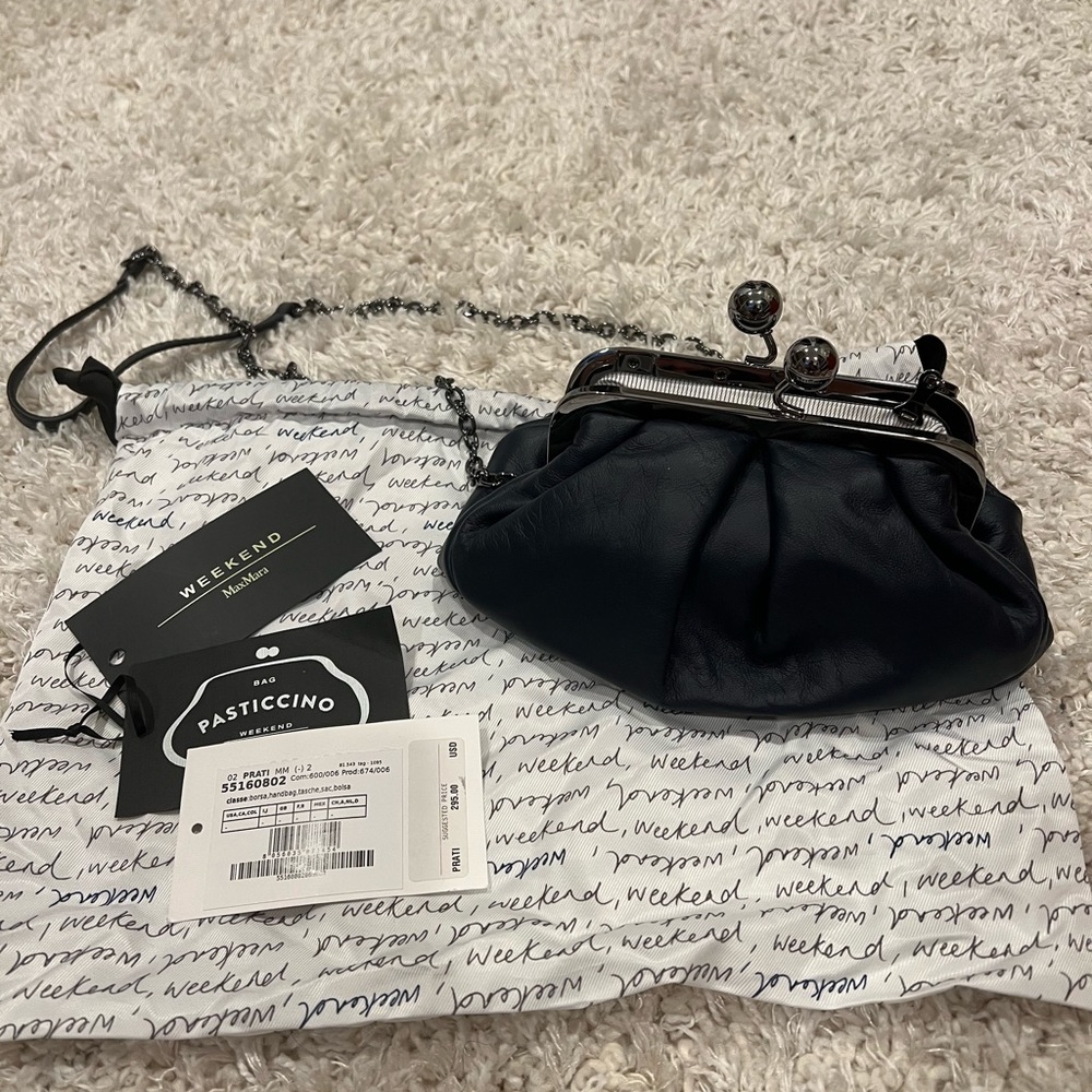 Max mara navy pasticcino bag